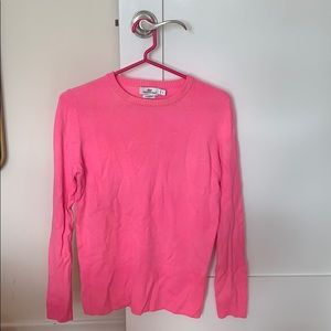 Bright pink Vineyard Vines 100% cashmere sweater!